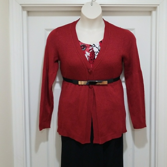 Avenue Sweaters - maroon cardigan